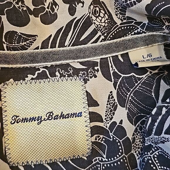 Tommy Bahama silk turtle Hawaiian shirt size L - Picture 5 of 11